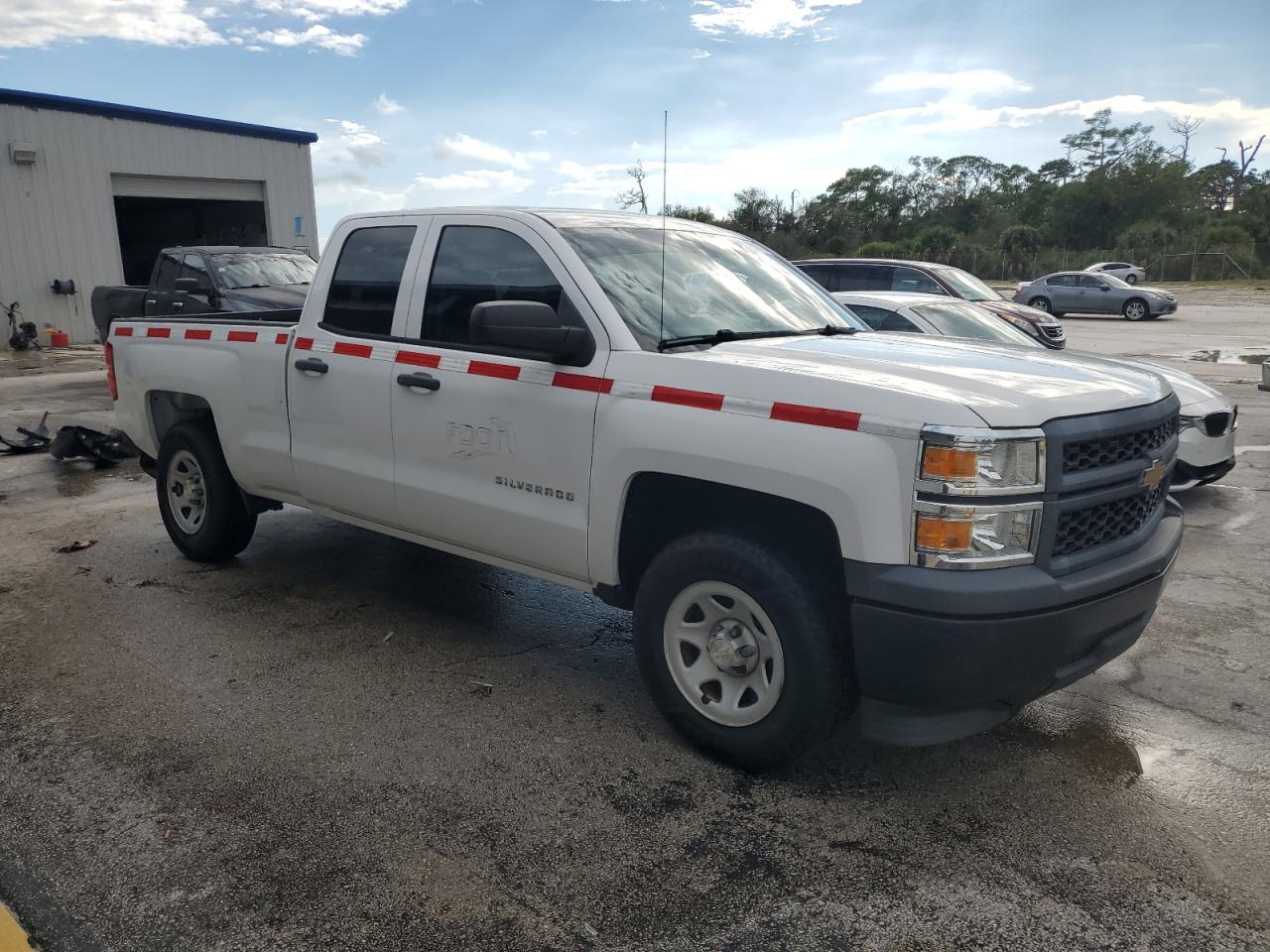 2015 CHEVROLET SILVERADO C1500 photo 7