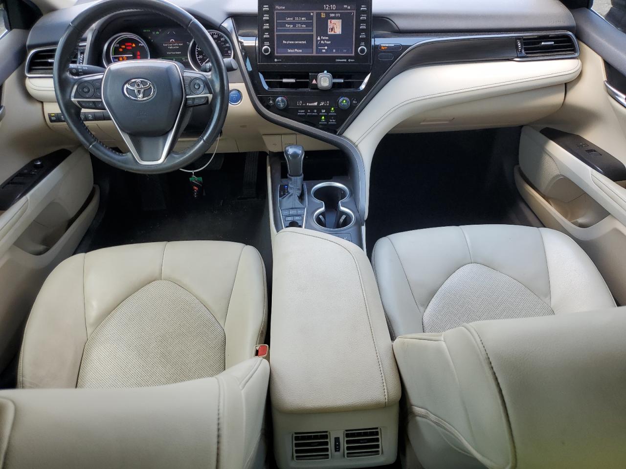 2022 TOYOTA CAMRY XLE photo 8