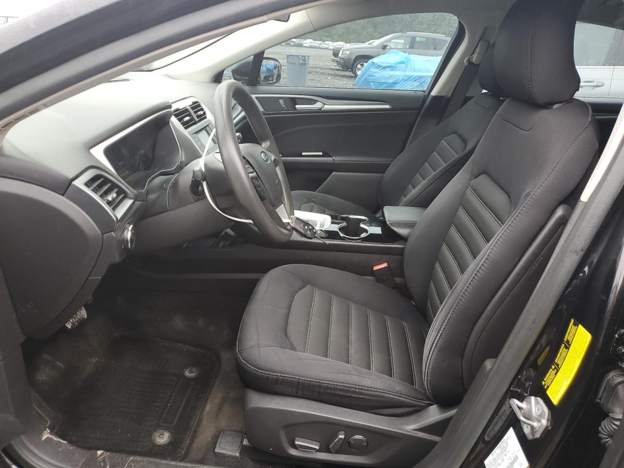 2015 FORD FUSION SE photo 13
