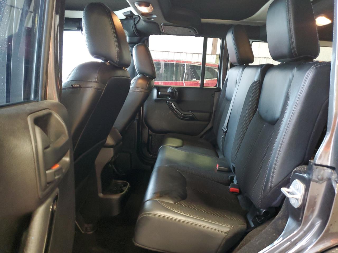 2016 JEEP WRANGLER UNLIMITED SAHARA photo 28