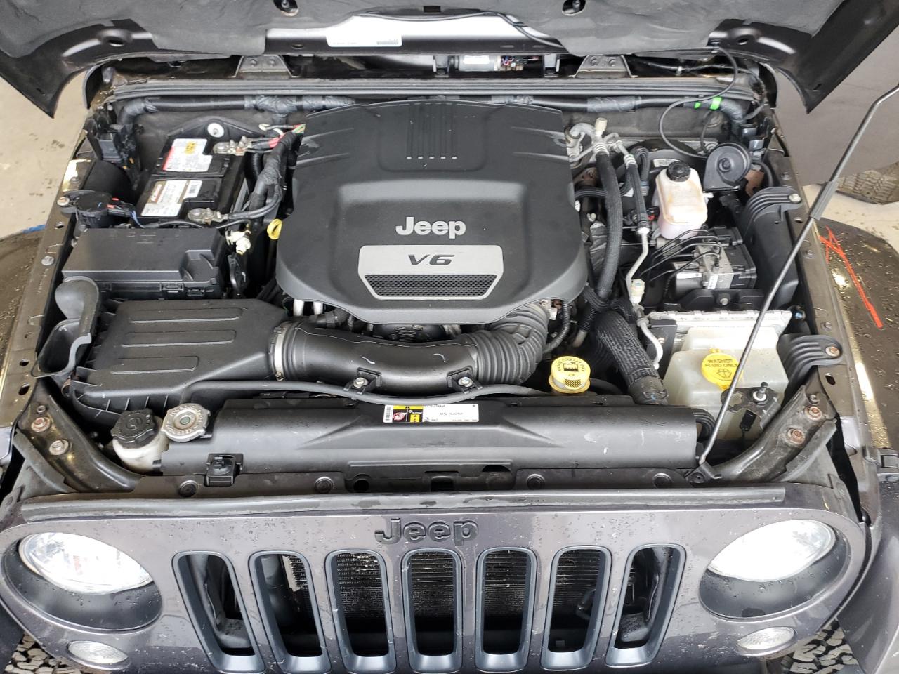 2016 JEEP WRANGLER UNLIMITED SAHARA photo 31