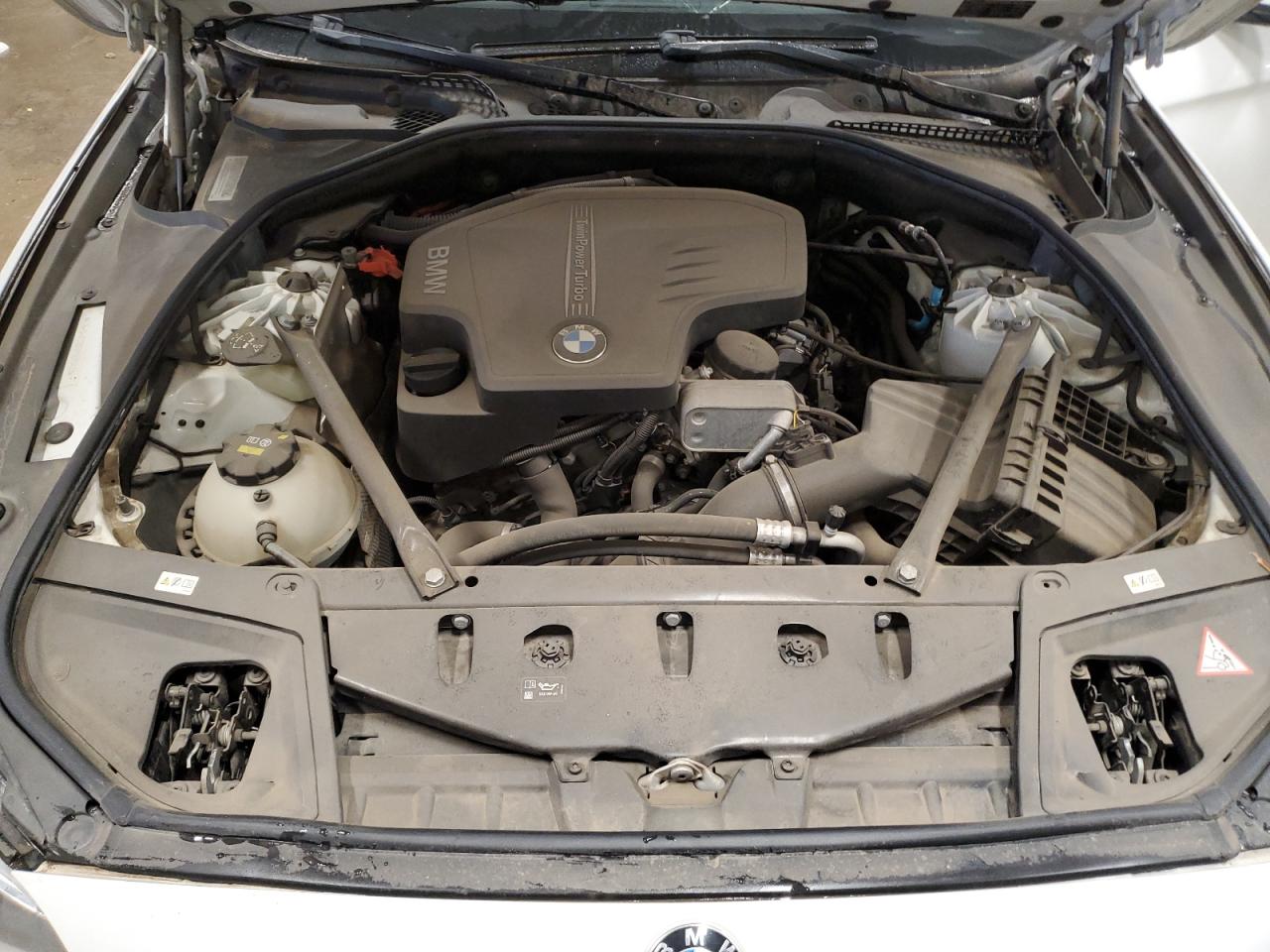 2016 BMW 528 XI photo 31