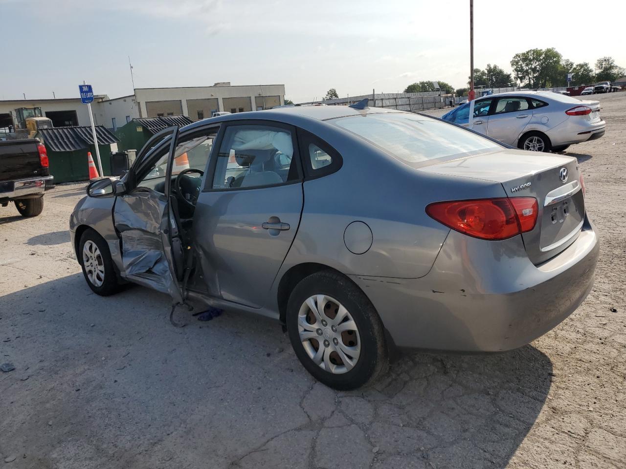 2010 HYUNDAI ELANTRA BLUE photo 4