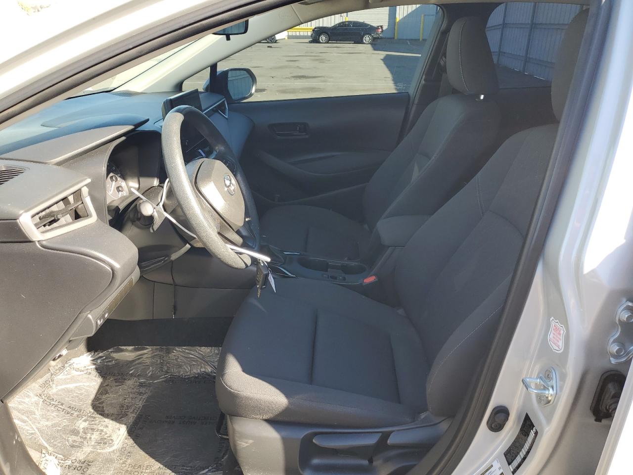2024 TOYOTA COROLLA LE photo 7