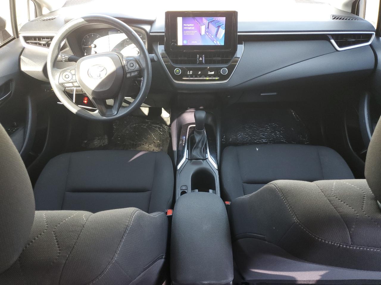 2024 TOYOTA COROLLA LE photo 8