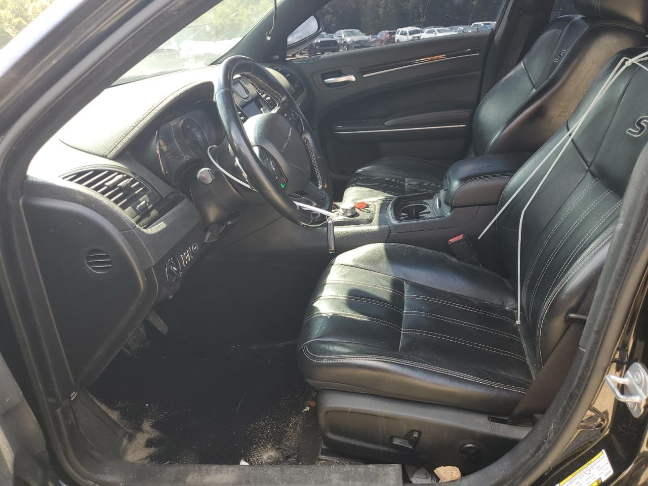 2019 CHRYSLER 300 photo 13