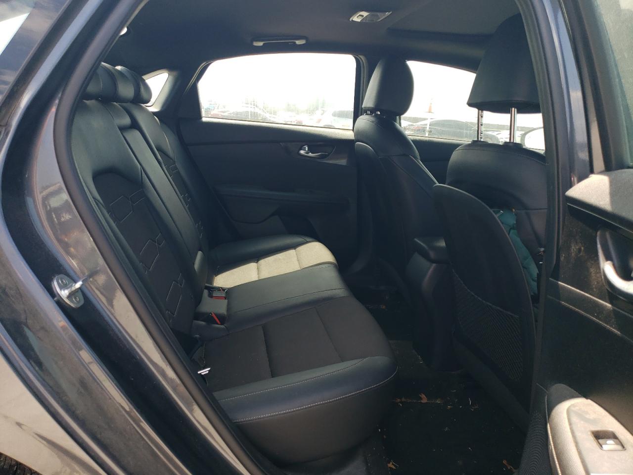 2021 KIA FORTE GT LINE photo 10