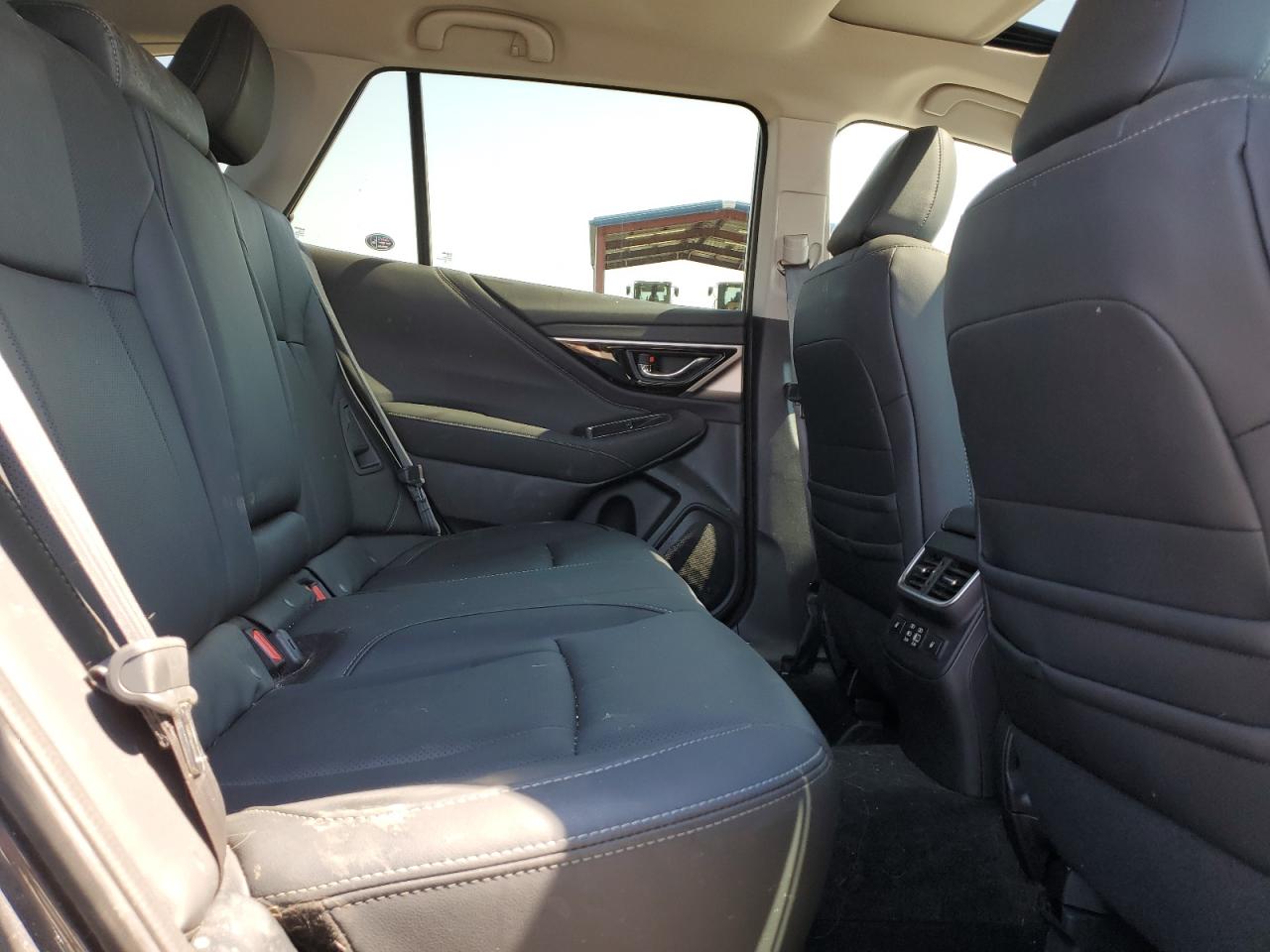 2025 SUBARU OUTBACK TOURING photo 31
