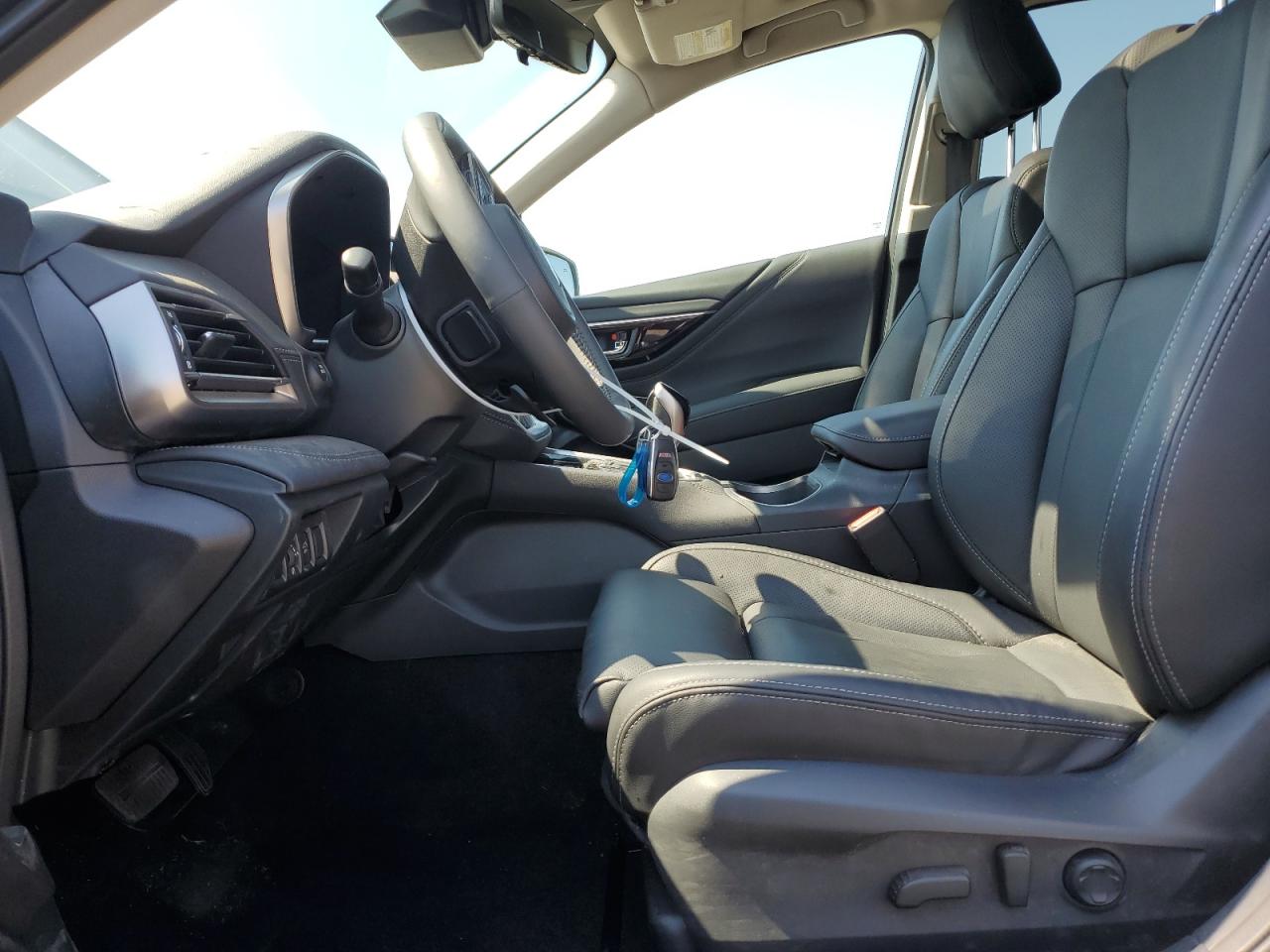 2025 SUBARU OUTBACK TOURING photo 19