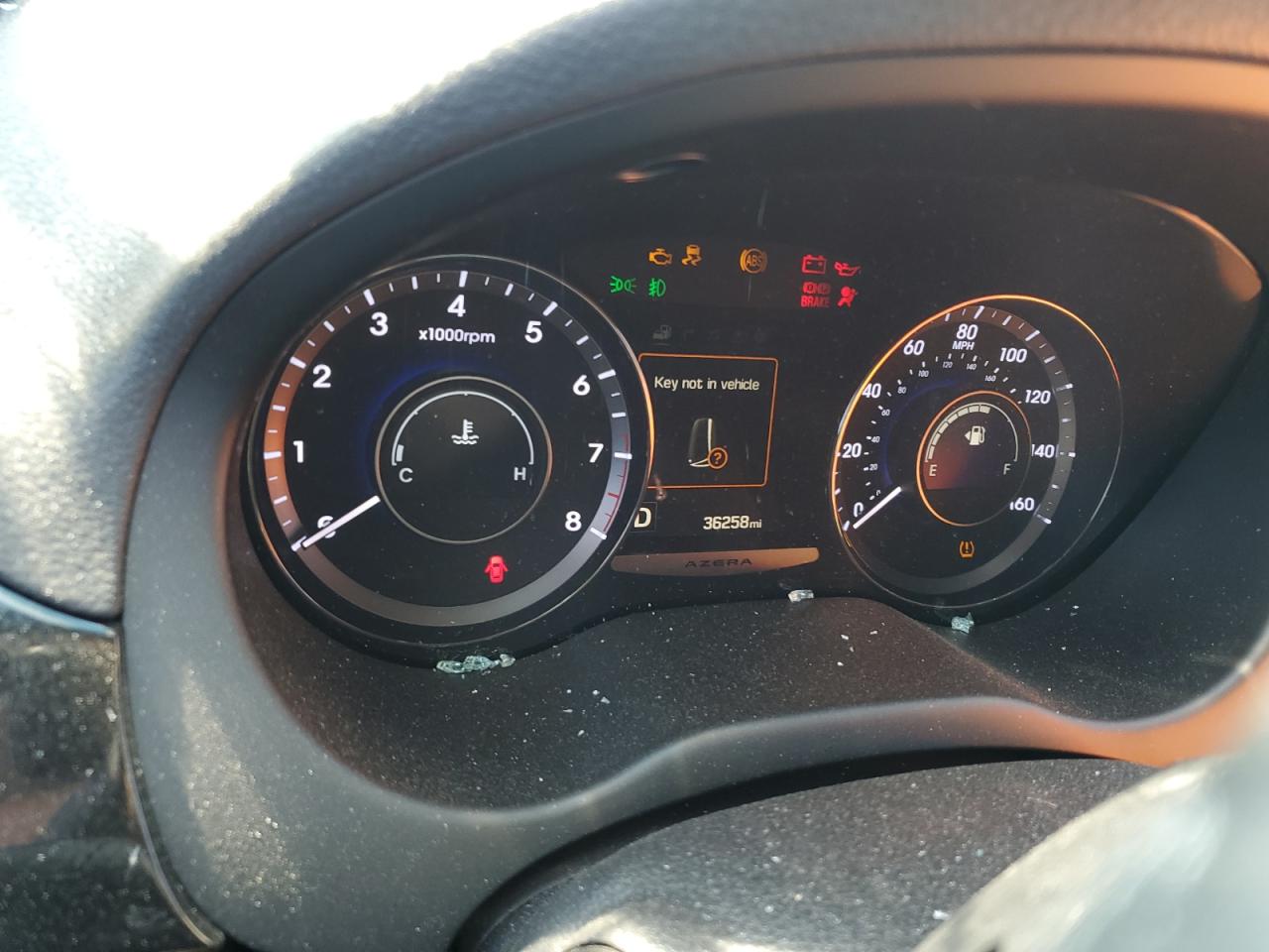 2017 HYUNDAI AZERA photo 17