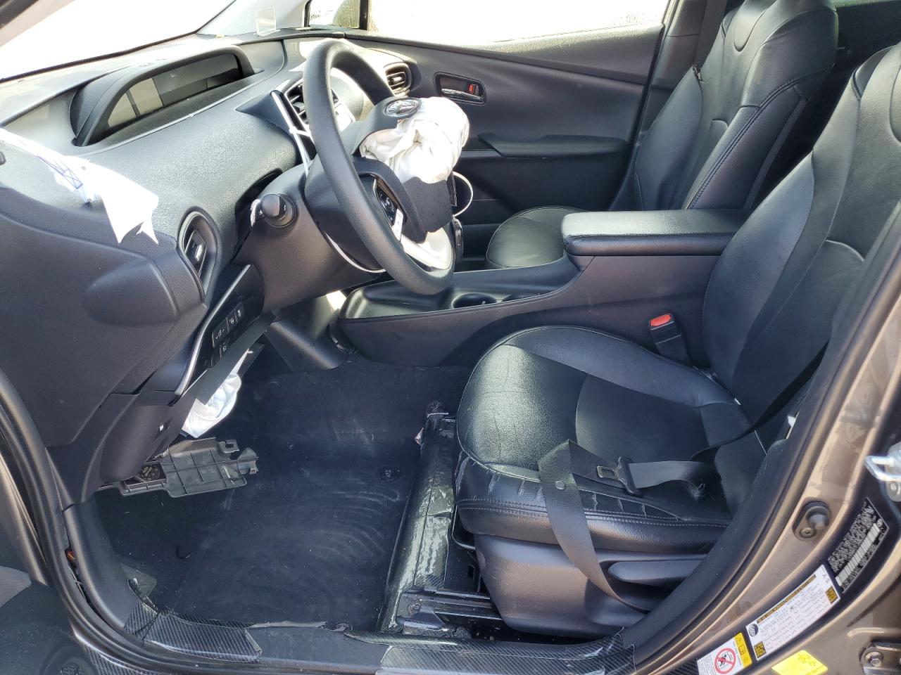 2018 TOYOTA PRIUS TWO photo 13