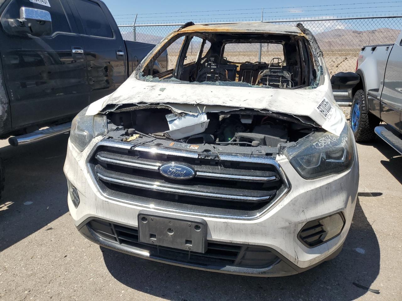 2017 FORD ESCAPE TITANIUM photo 5