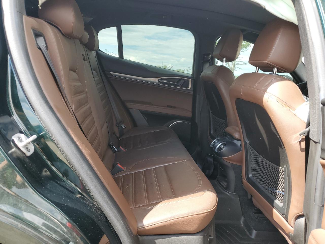 2020 ALFA ROMEO STELVIO TI photo 19