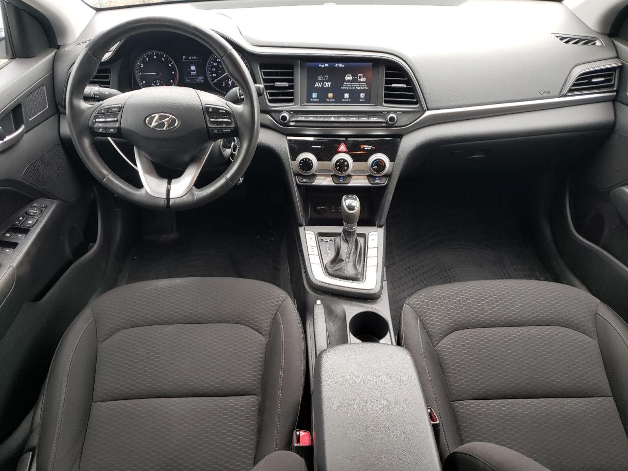 2020 HYUNDAI ELANTRA SEL photo 22