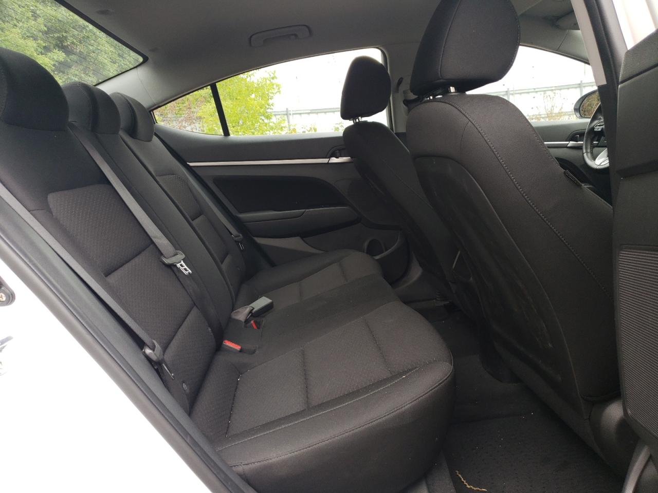 2020 HYUNDAI ELANTRA SEL photo 28