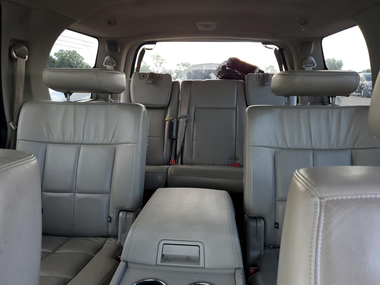 2008 LINCOLN NAVIGATOR photo 19