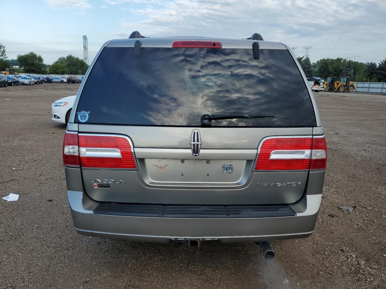 2008 LINCOLN NAVIGATOR photo 11