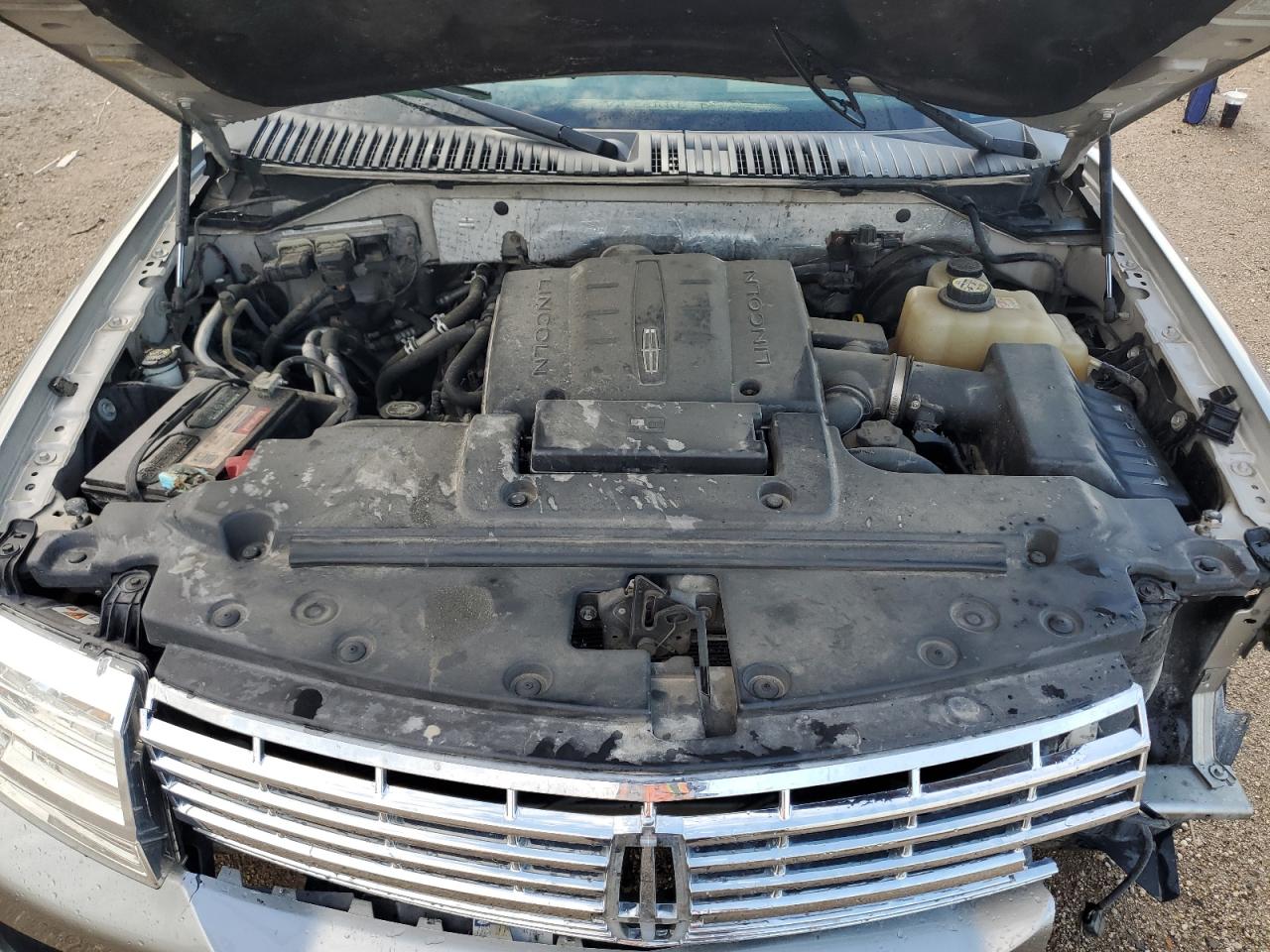 2008 LINCOLN NAVIGATOR photo 23