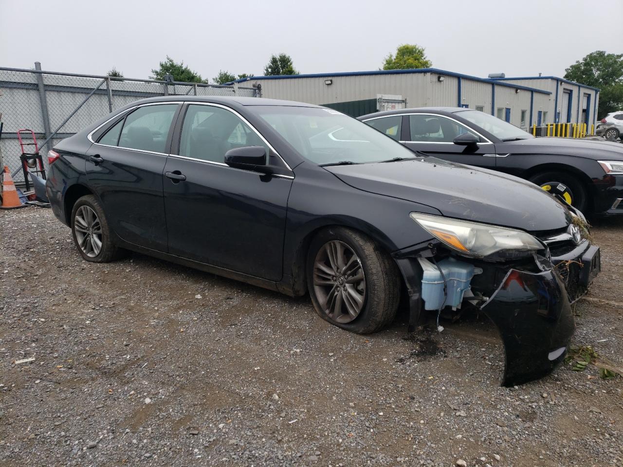 2016 TOYOTA CAMRY photo 7