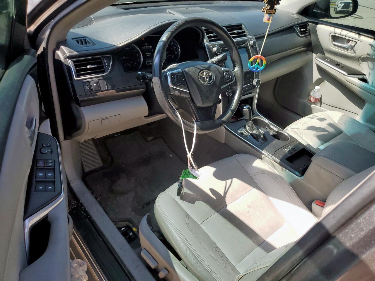 2017 TOYOTA CAMRY LE photo 15
