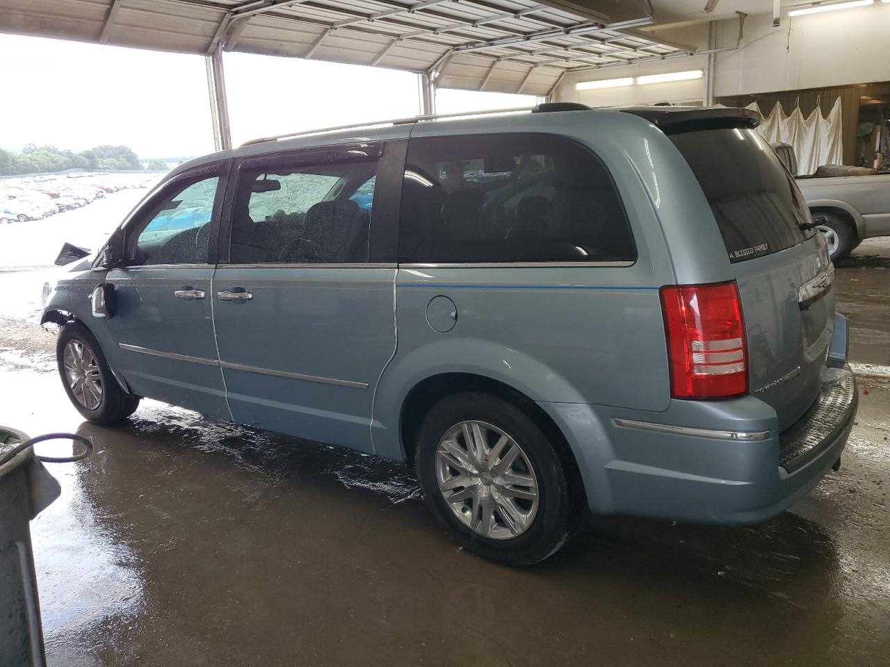 2008 CHRYSLER TOWN & COUNTRY LIMITED photo 4