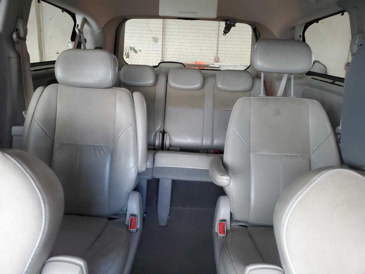2008 CHRYSLER TOWN & COUNTRY LIMITED photo 28