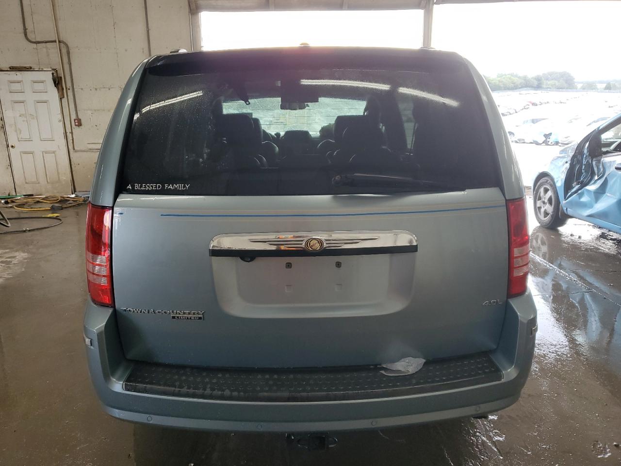 2008 CHRYSLER TOWN & COUNTRY LIMITED photo 16