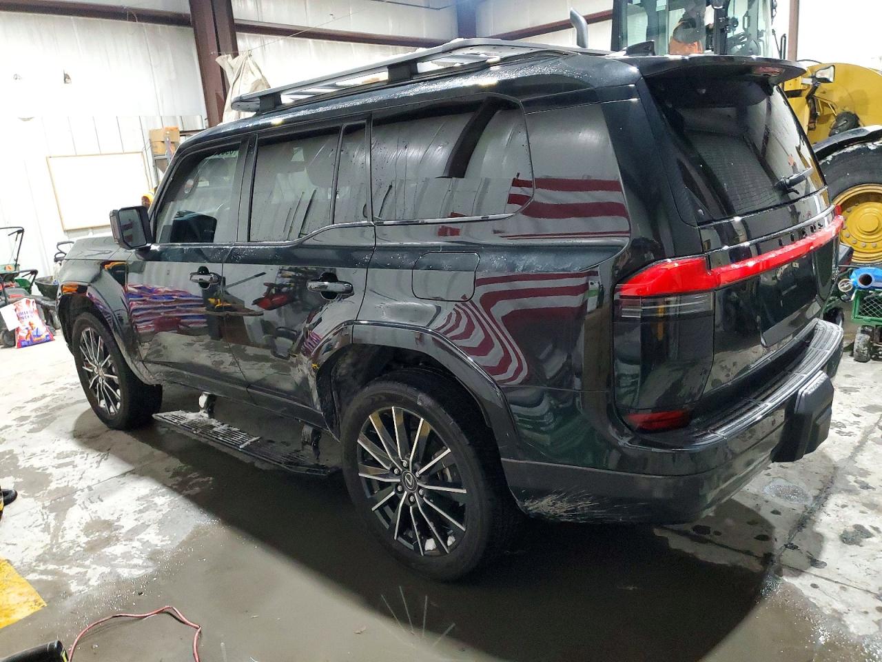 2024 LEXUS GX 550 LUXURY photo 3
