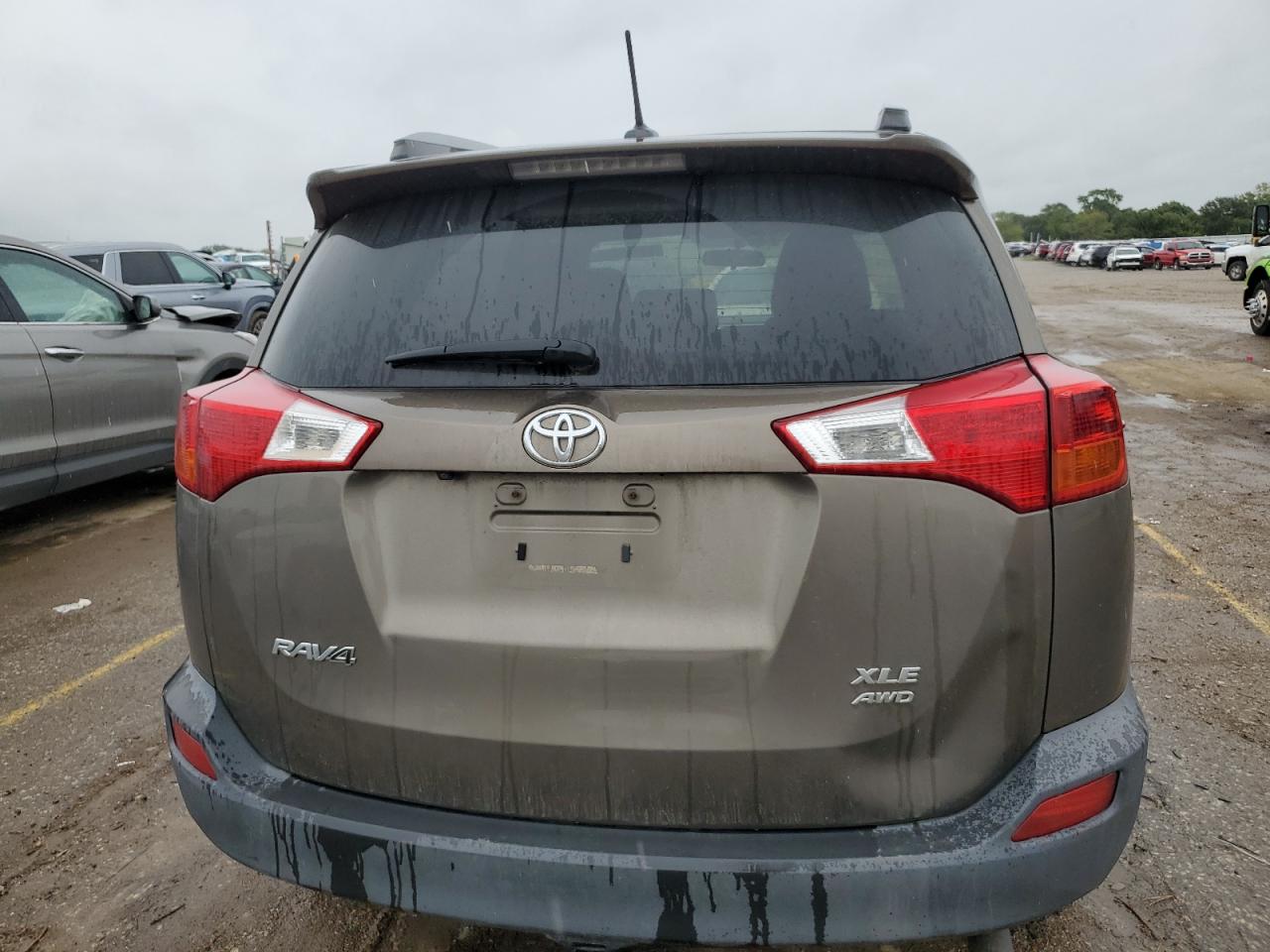 2013 TOYOTA RAV4 XLE photo 6
