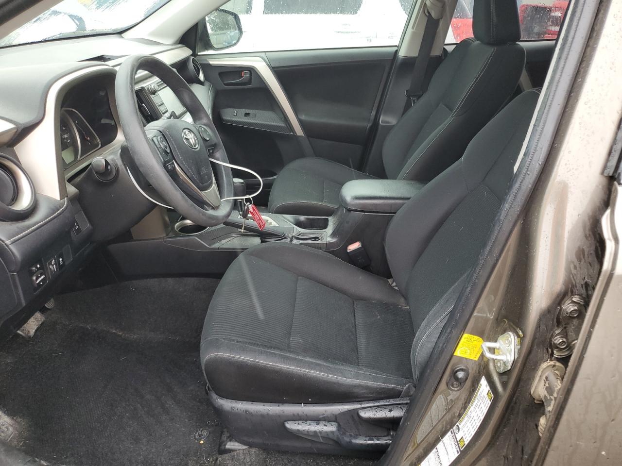 2013 TOYOTA RAV4 XLE photo 7
