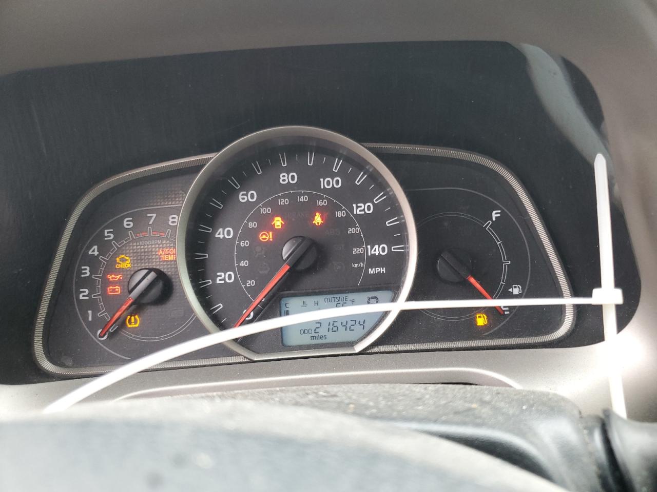 2013 TOYOTA RAV4 XLE photo 9