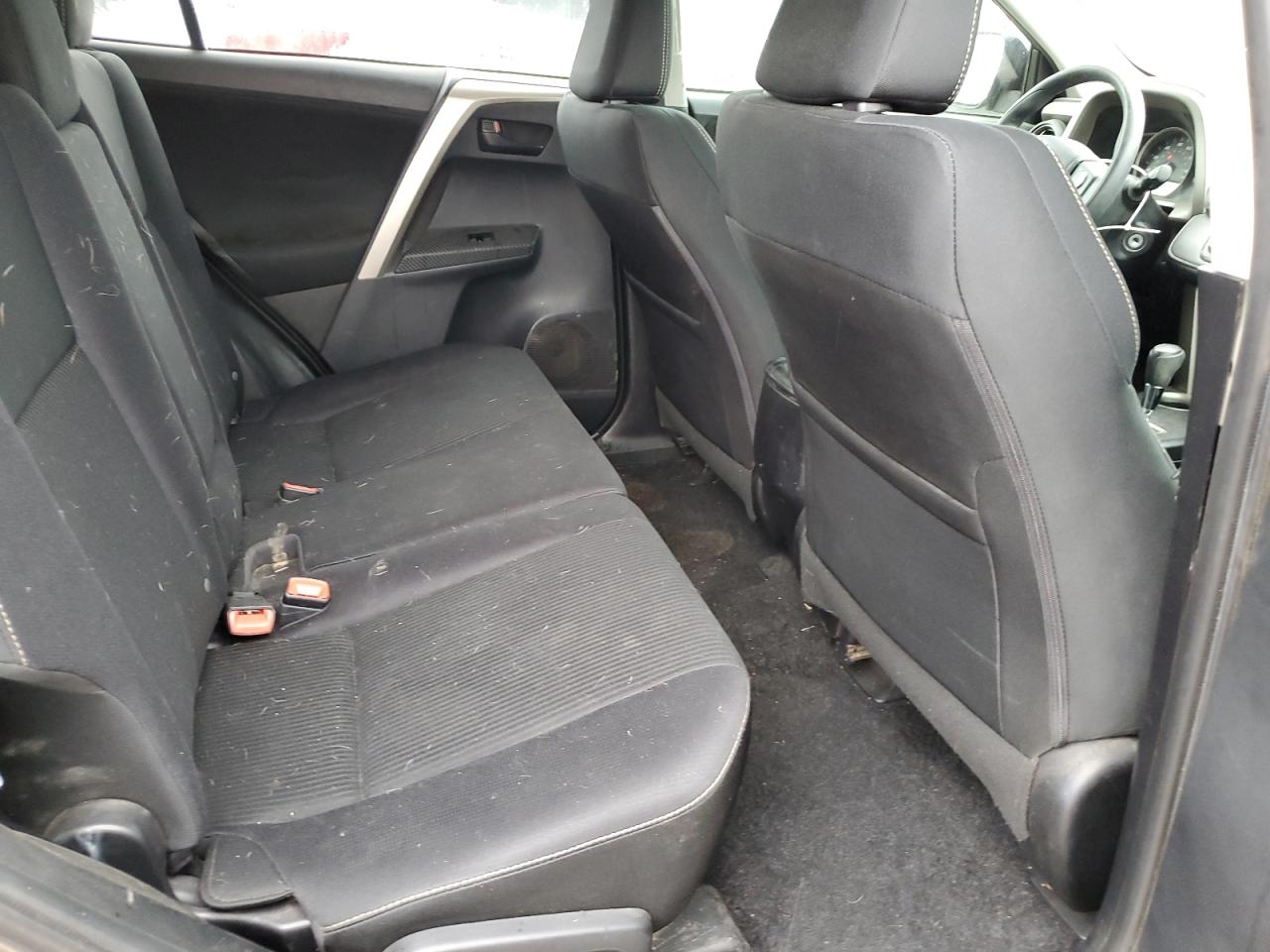 2013 TOYOTA RAV4 XLE photo 10