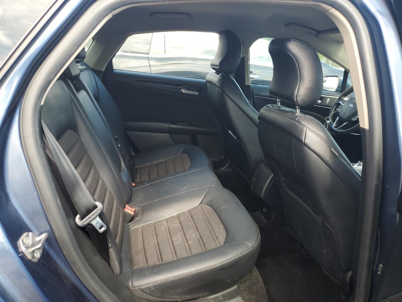 2018 FORD FUSION SE photo 10