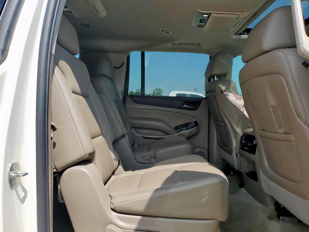 2015 GMC YUKON XL C1500 SLT photo 31