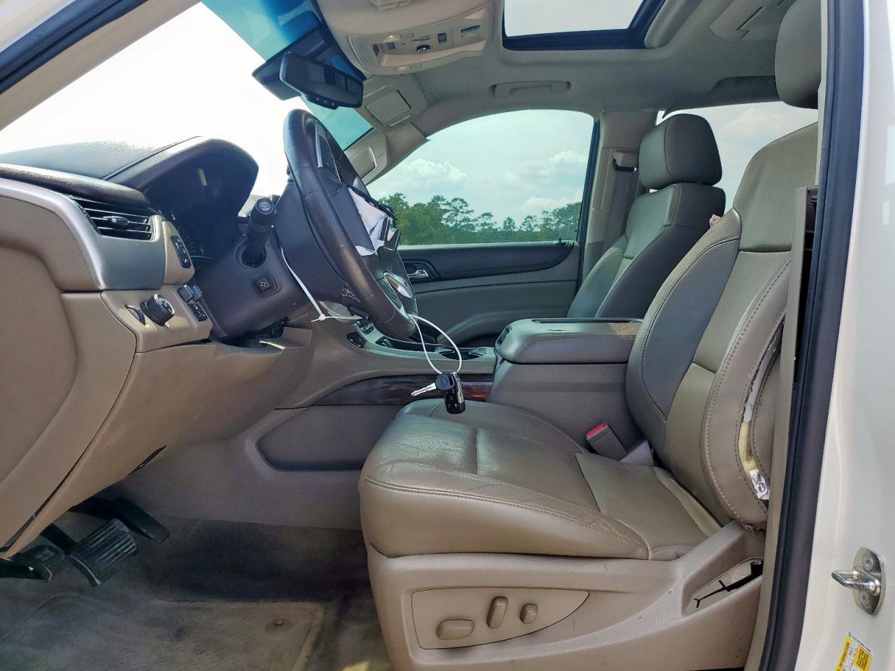 2015 GMC YUKON XL C1500 SLT photo 19