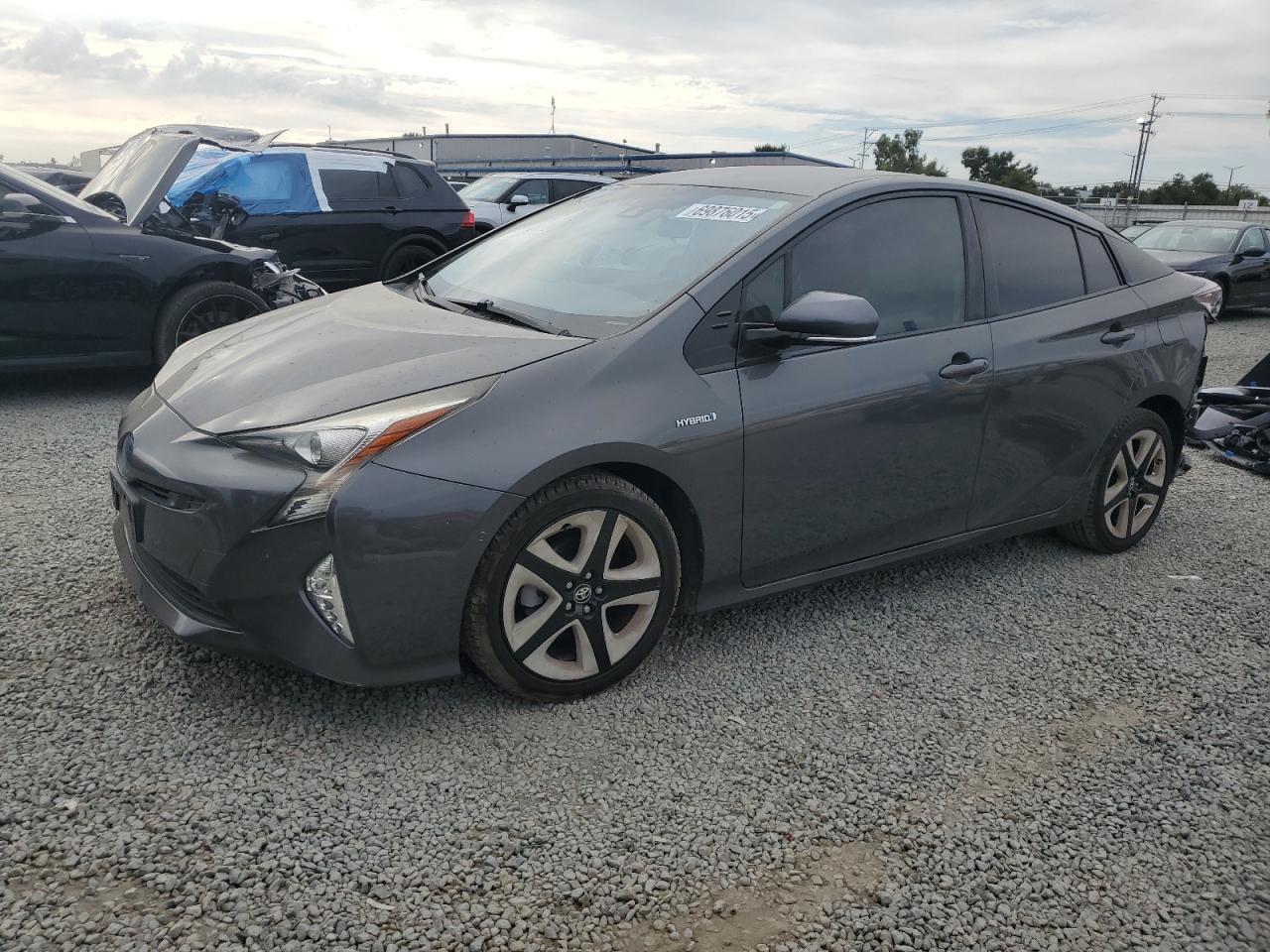 2017 TOYOTA PRIUS