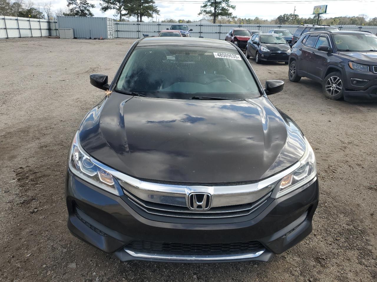 2017 HONDA ACCORD LX photo 5