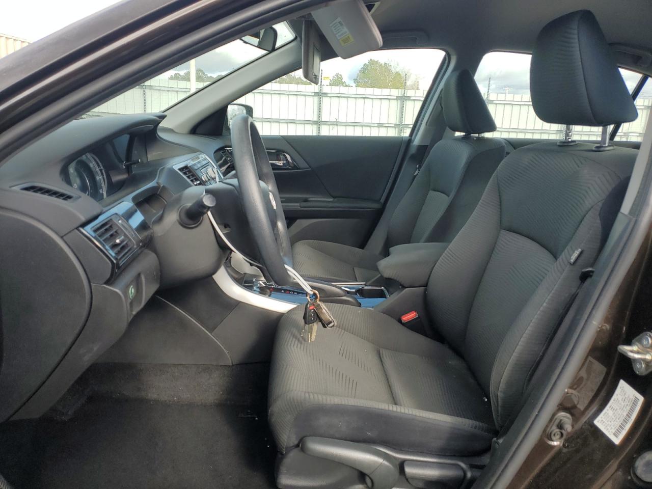 2017 HONDA ACCORD LX photo 7