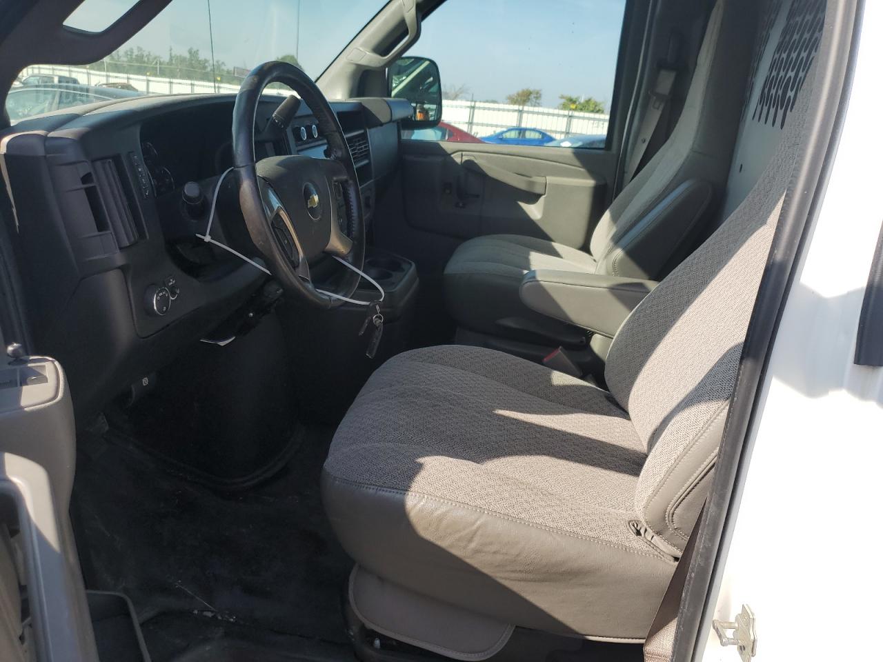 2018 CHEVROLET EXPRESS G3500 photo 13