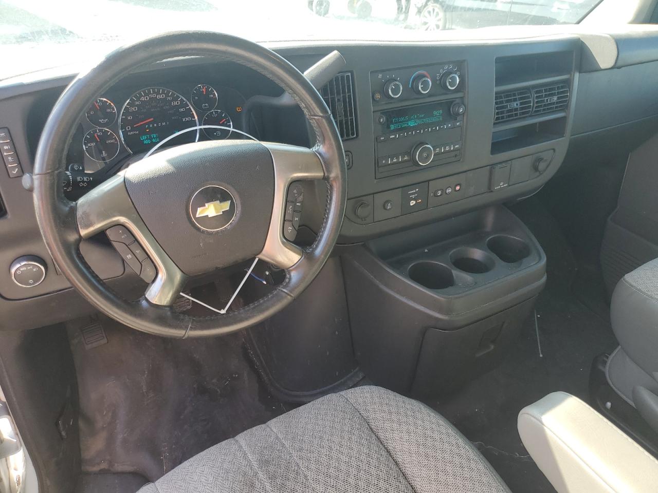 2018 CHEVROLET EXPRESS G3500 photo 15