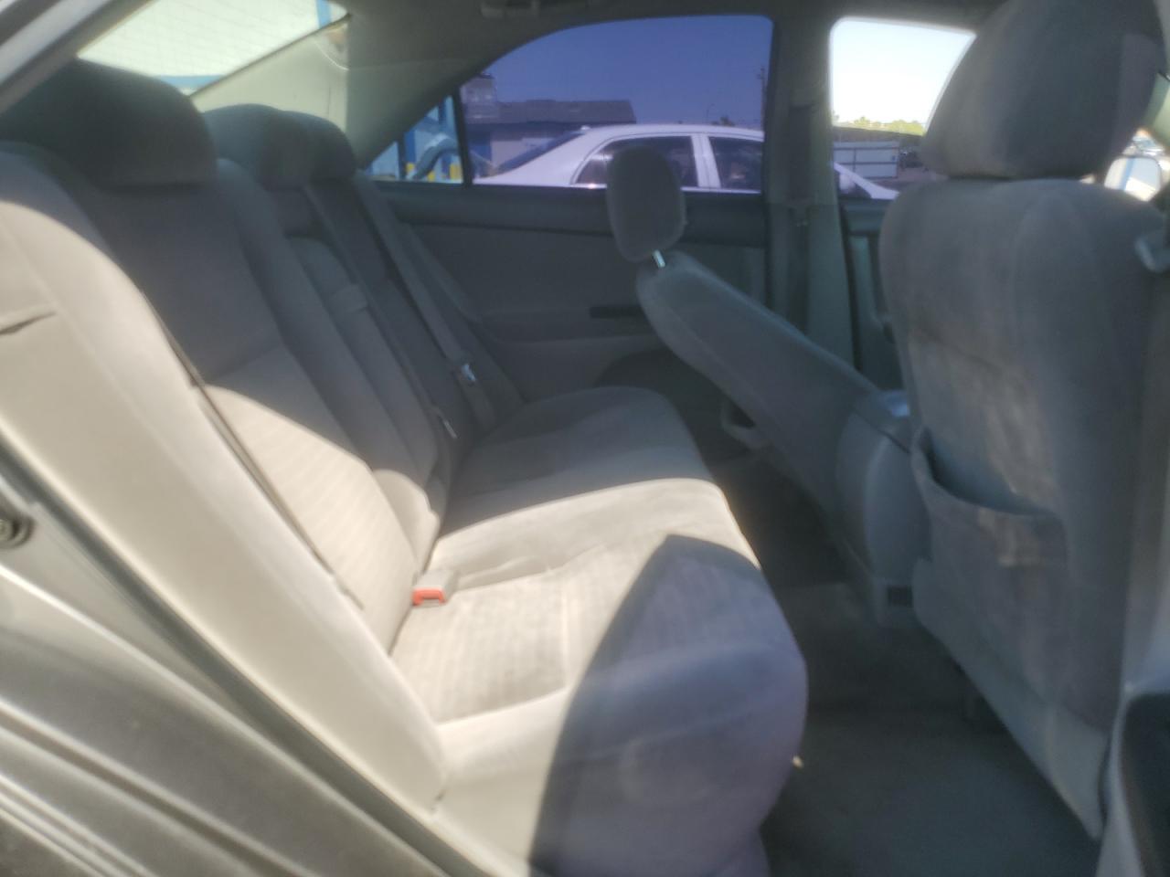 2005 TOYOTA CAMRY LE photo 10