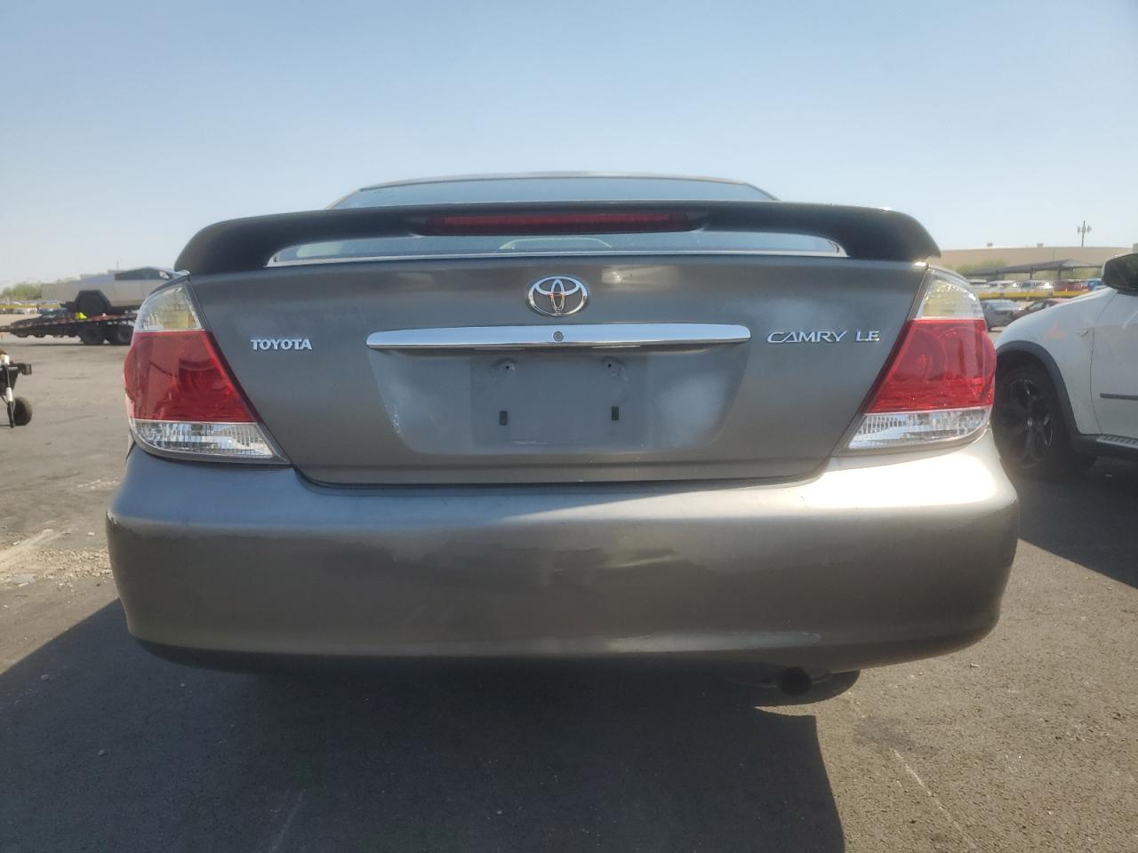 2005 TOYOTA CAMRY LE photo 6