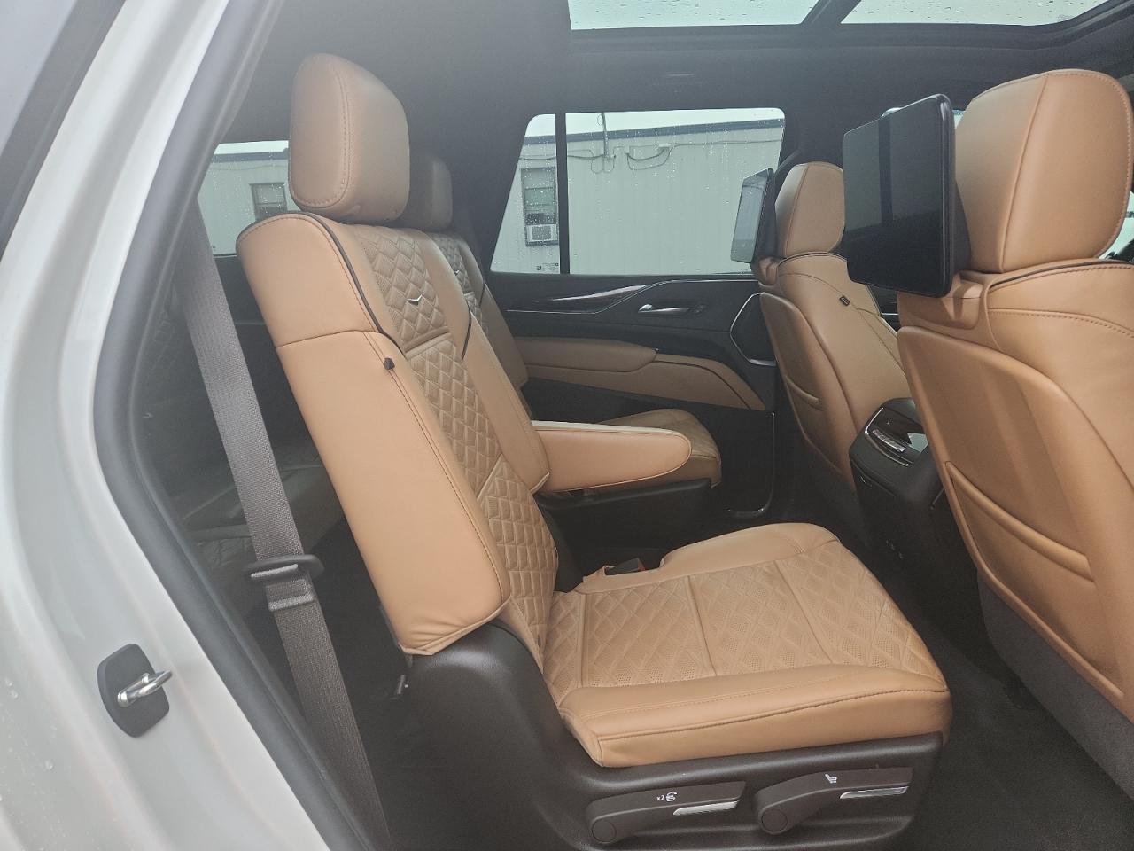 2021 CADILLAC ESCALADE PREMIUM LUXURY photo 21