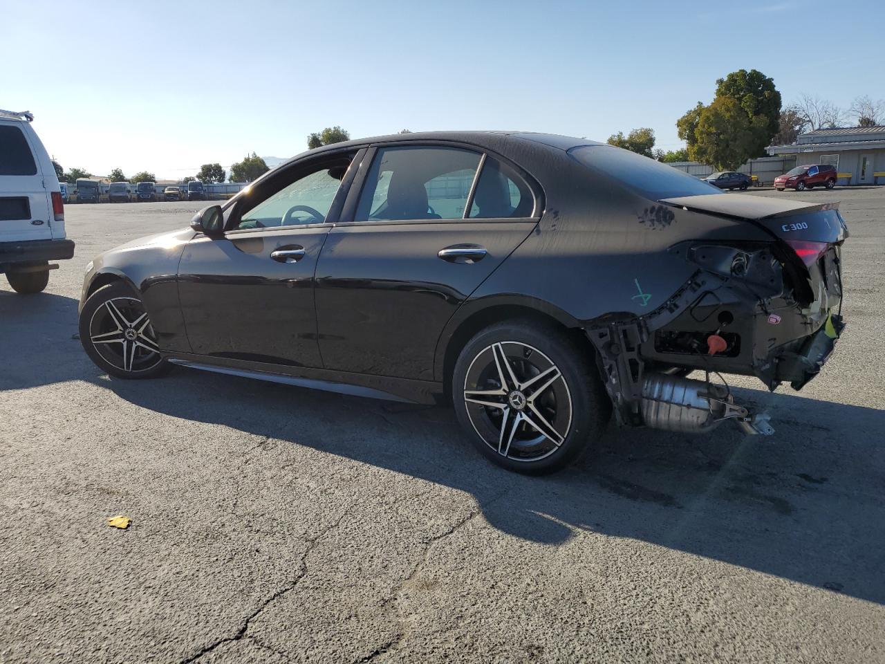 2025 MERCEDES-BENZ C 300 photo 3