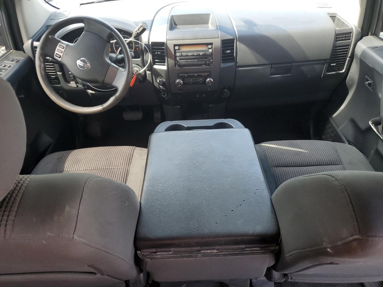 2010 NISSAN TITAN SE photo 8