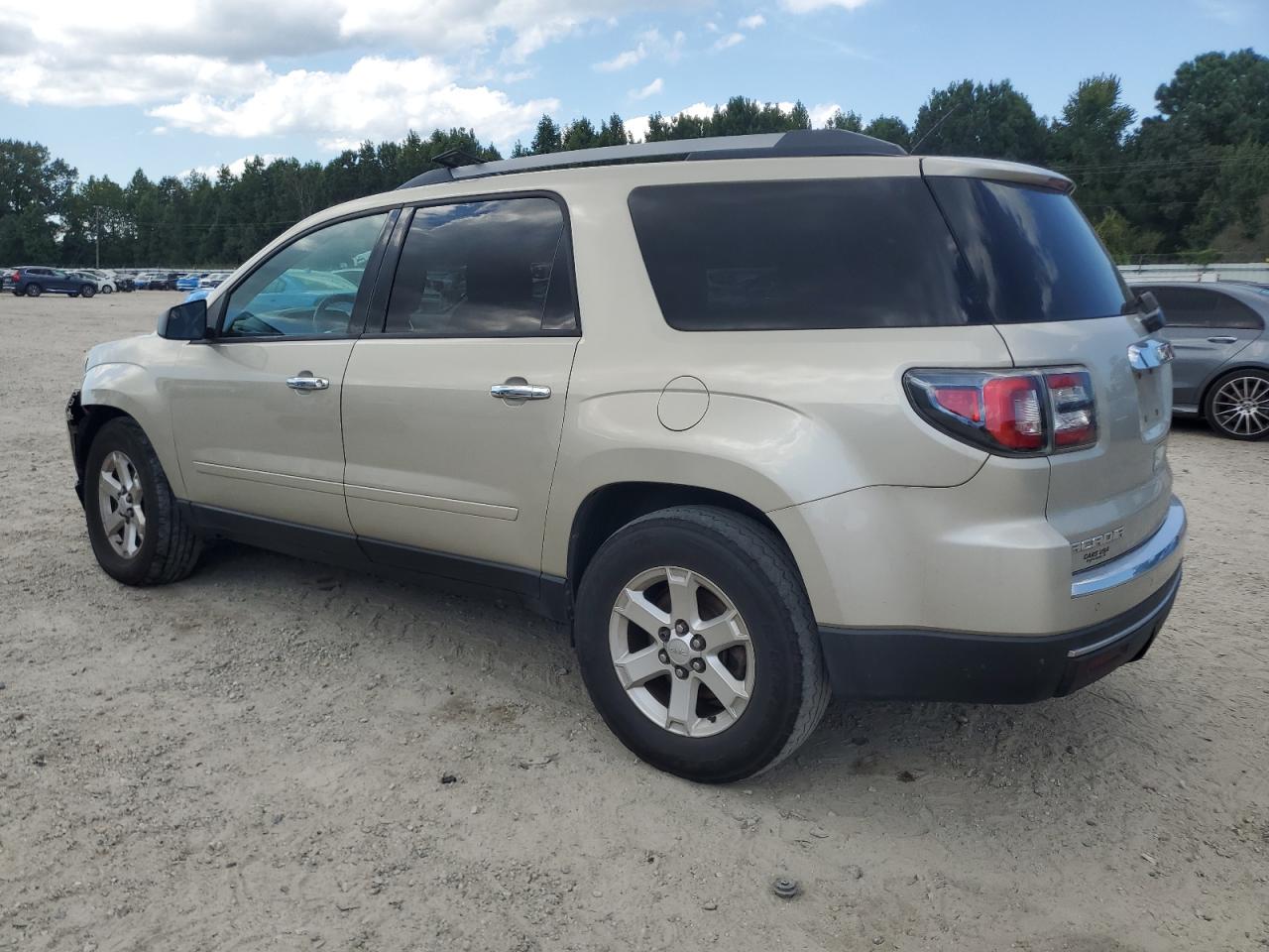 2014 GMC ACADIA SLE photo 2