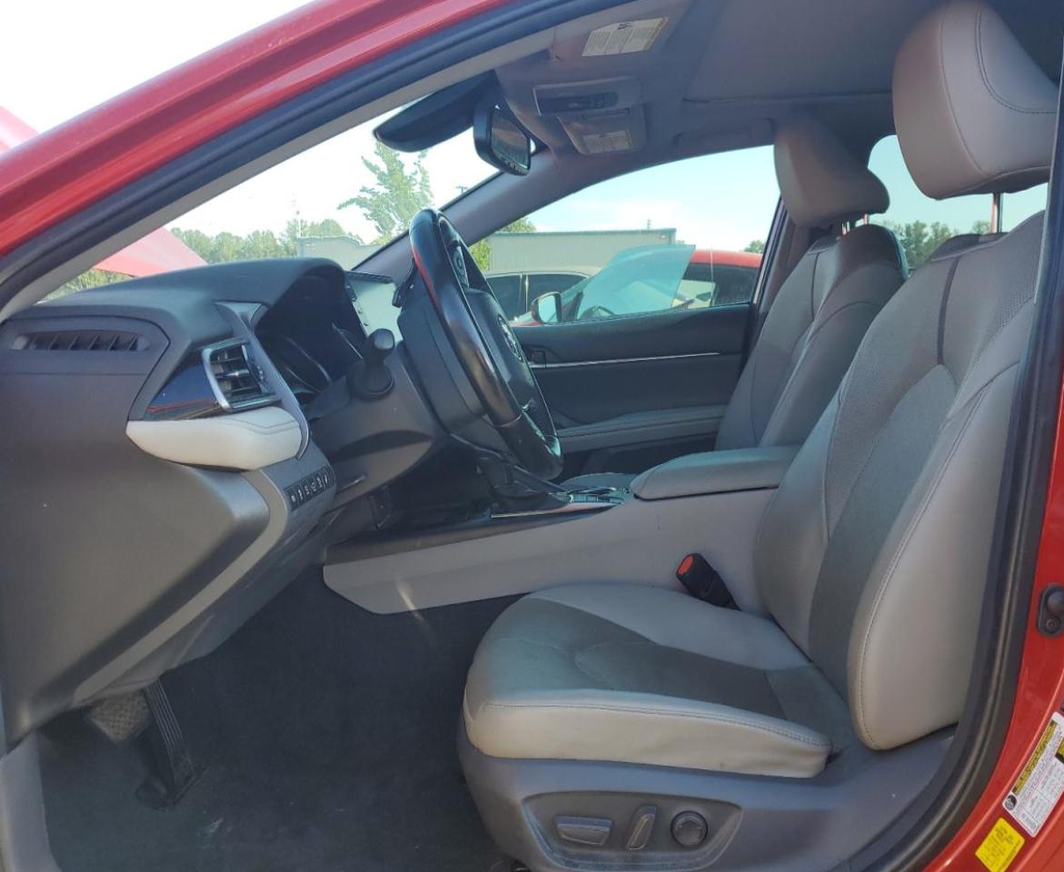 2021 TOYOTA CAMRY XSE photo 7