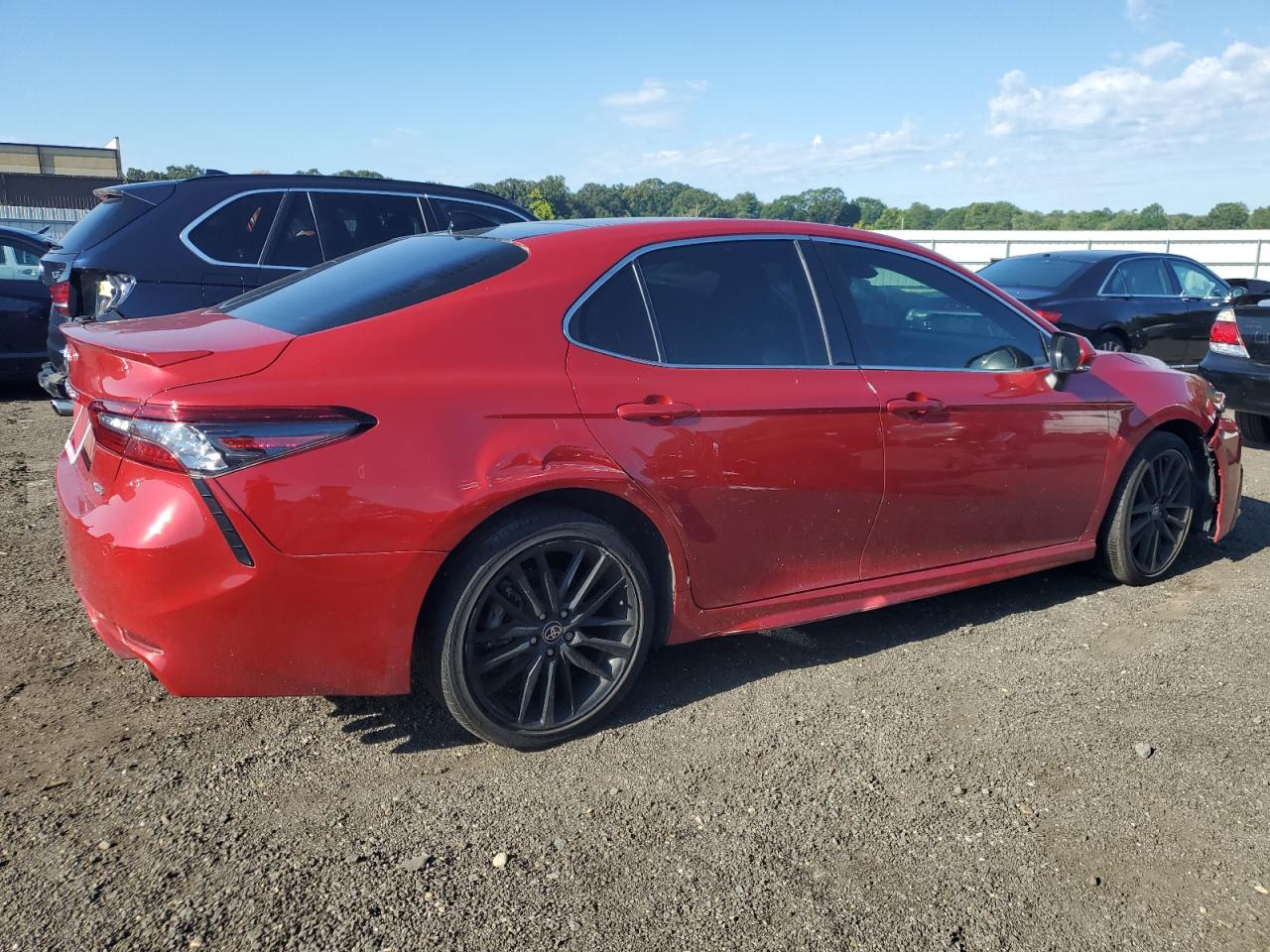 2021 TOYOTA CAMRY XSE photo 3