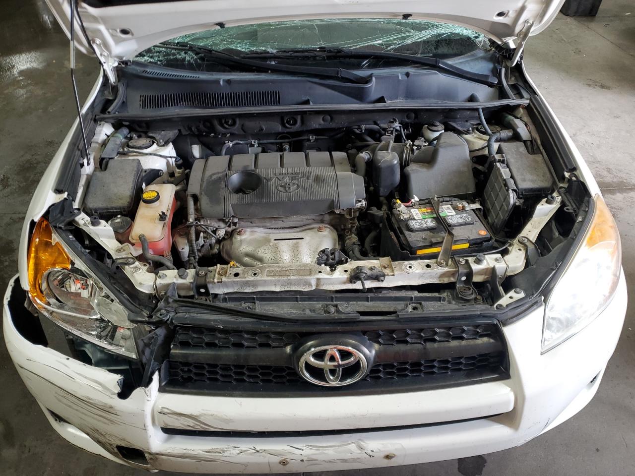 2011 TOYOTA RAV4 BASE photo 12