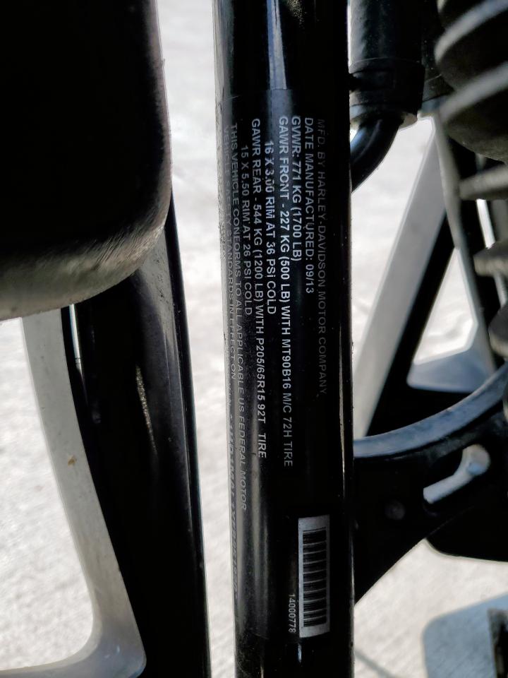 2014 HARLEY-DAVIDSON FLHTCUTG TRI GLIDE ULTRA photo 9